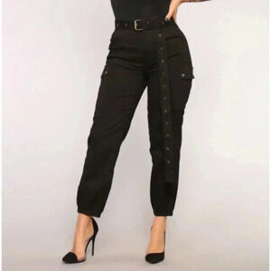 Fashion Nova Belted Cargo Pants NWT